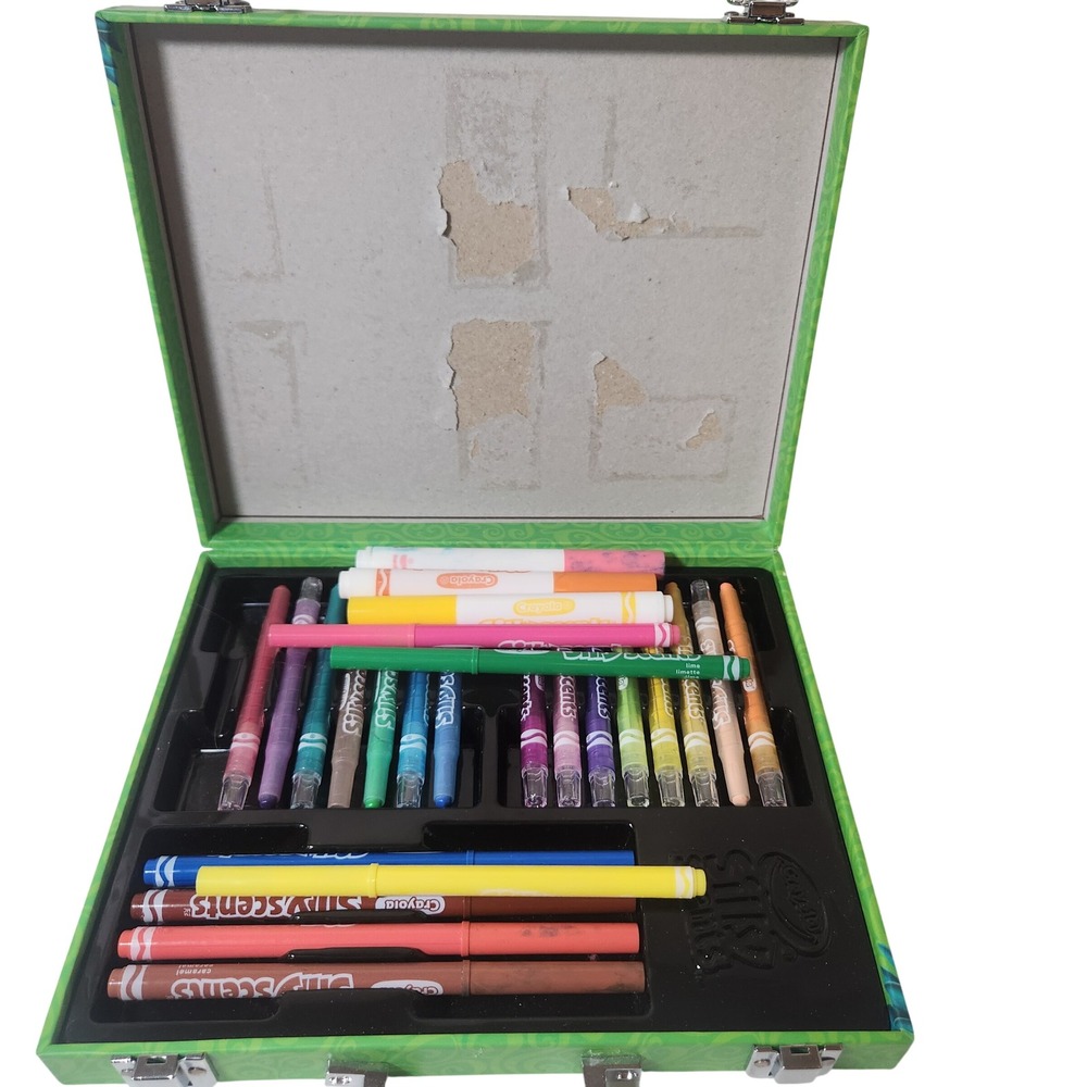 Crayola Silly Scents Art Case Green Scented Markers and Crayons Fruit Characters